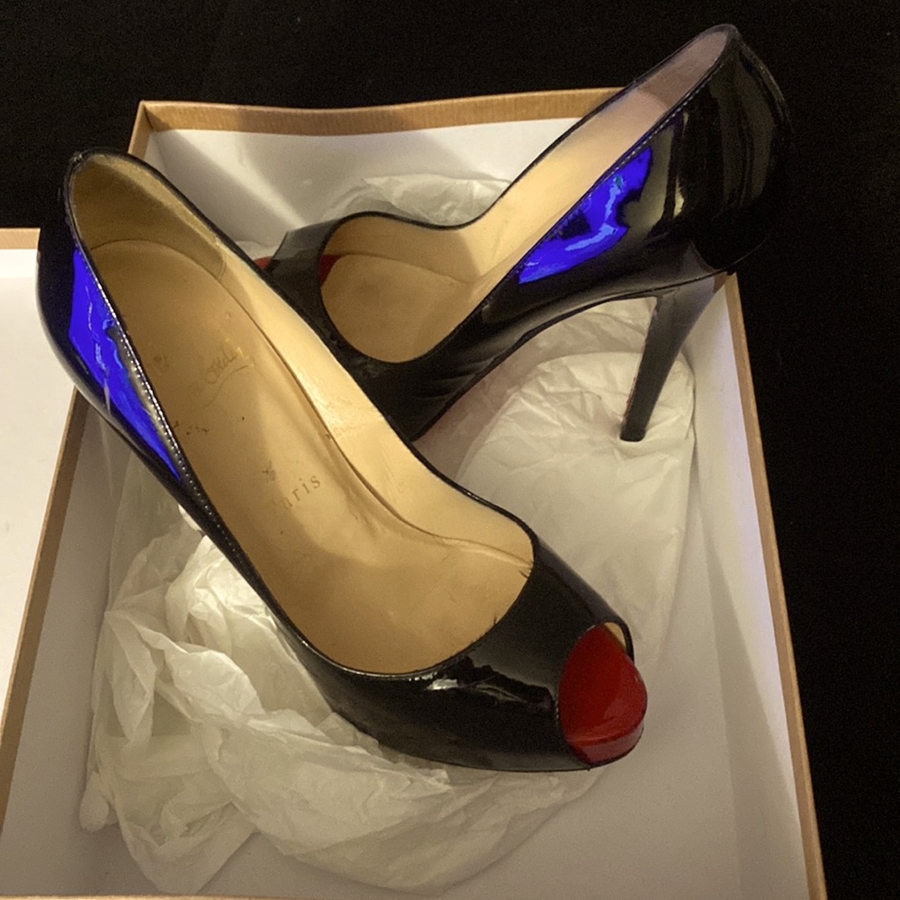 Christian Louboutin Very Prive